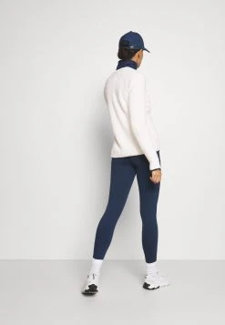 Norrøna Fleece Jacket - Off-White 10 Norrøna Fleece Jacket - Off-White -Norrøna Shop 371c8aba4489459d94a14fe9981212d9