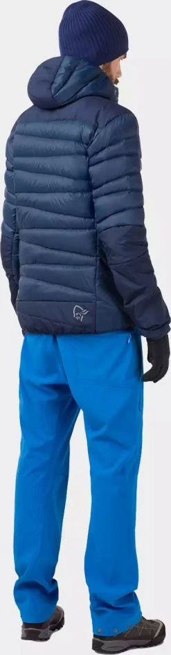 Norrøna Falketind Down750 Hood Jacket - Men's|-|Manteau à Capuchon En Duvet750 Falketind - Homme -Norrøna Shop NOR 1877 17 7E 7EModelBack 6d3efdc6 4045 4a47 a214 ac385634b384