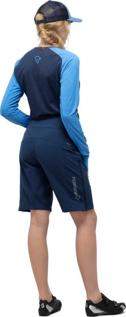 Norrøna Fjora Flex1 Lightweight Shorts - Women's|-|Short Léger Fjora Flex1 - Femme -Norrøna Shop NOR 2226 18 7E 7EDetail3 20Indigo 20Night 20 20Drizzle