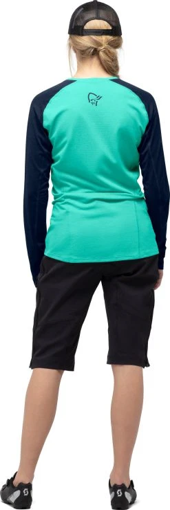 Norrøna Fjørå Equaliser Lightweight Long Sleeve Shirt - Women's|-|Chemise Légère Longues Manches Fjørå Equaliser - Femme -Norrøna Shop NOR 2228 18 1194 7E 7EDetail3 20Arcadia 20 20Indigo 20Night