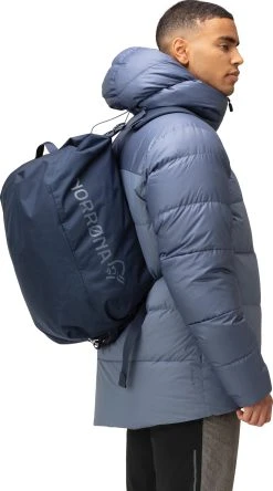 Norrøna Duffel Bag - 50L|-|Sac De Sport - 50L 12 Norrøna Duffel Bag - 50L|-|Sac De Sport - 50L -Norrøna Shop NOR 5252 21 7E 7ESide3 20Indigo 20Night