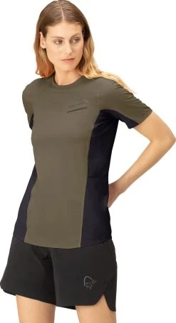 Norrøna Senja Equaliser Lightweight T-Shirt - Women's|-|T-shirt Léger Senja Equaliser - Femme -Norrøna Shop NOR 5807 23 7E 7ESide 20Olive 20Night