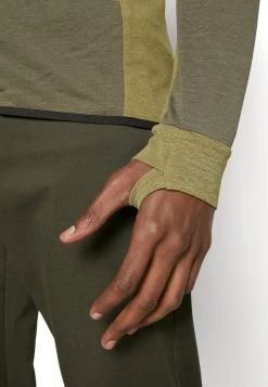 Norrøna Falketind Warm Octa Hood - Running Jacket - Oliv 15 Norrøna Falketind Warm Octa Hood - Running Jacket - Oliv -Norrøna Shop b7e0470fee05474db44b456ca281f4c5