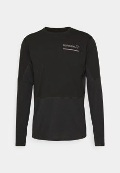 Norrøna Senja Equaliser Lightweight Long Sleeve - Long Sleeved Top - Caviar -Norrøna Shop bc07343e6f004e22a6f4ae5c7aae4844