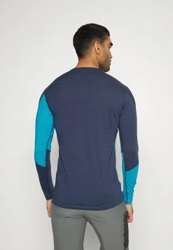 Norrøna Falketind Equaliser Round Neck - Long Sleeved Top - Hawaiian Surf/Indigo Night -Norrøna Shop c0a777dc878242458846ee79b09ec46b