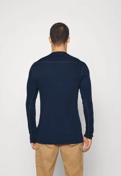 Norrøna Falketind Equaliser Round Neck - Long Sleeved Top - Indigo Night -Norrøna Shop caa0e7ddbf3a4f13b6f0a7aed0cca420