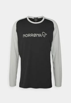 Norrøna Equaliser Lightweight Long Sleeve - Long Sleeved Top - Black -Norrøna Shop cd2e793b977c4ebdaf14d20c0be16fb0