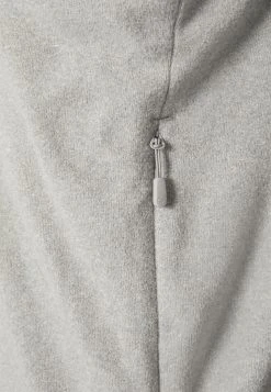 Norrøna Warm Hood - Hoodie - Drizzle -Norrøna Shop db5066effd8b482ea7db55e0e777d39f