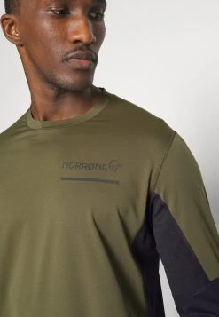 Norrøna Senja Equaliser Lightweight Long Sleeve - Long Sleeved Top - Olive/Night -Norrøna Shop e22b25d1369d4110b96b78b7cdc00740