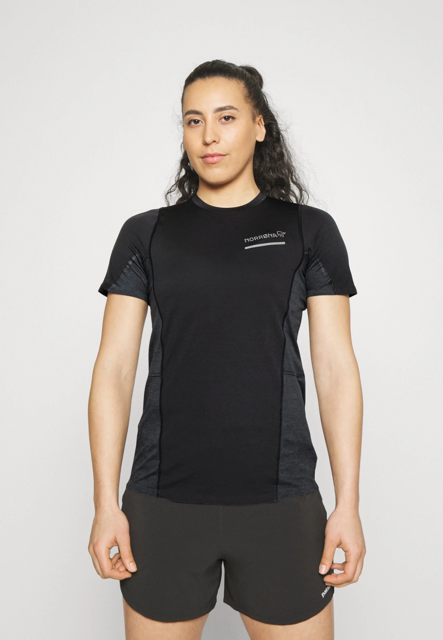 Norrøna Senja Equaliser Lightweight - Sports T-Shirt 3 Norrøna Senja Equaliser Lightweight - Sports T-Shirt