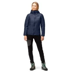 Norrøna Women's Trollveggen Superlight Down850 Hood - Down Jacket -Norrøna Shop norr na womens trollveggen superlight down850 hood down jacket detail 3