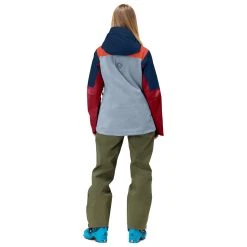 Norrøna Women's Lofoten GORE-TEX Pro Jacket - Ski Jacket -Norrøna Shop norroena womens lofoten gore tex pro jacket ski jacket detail 4